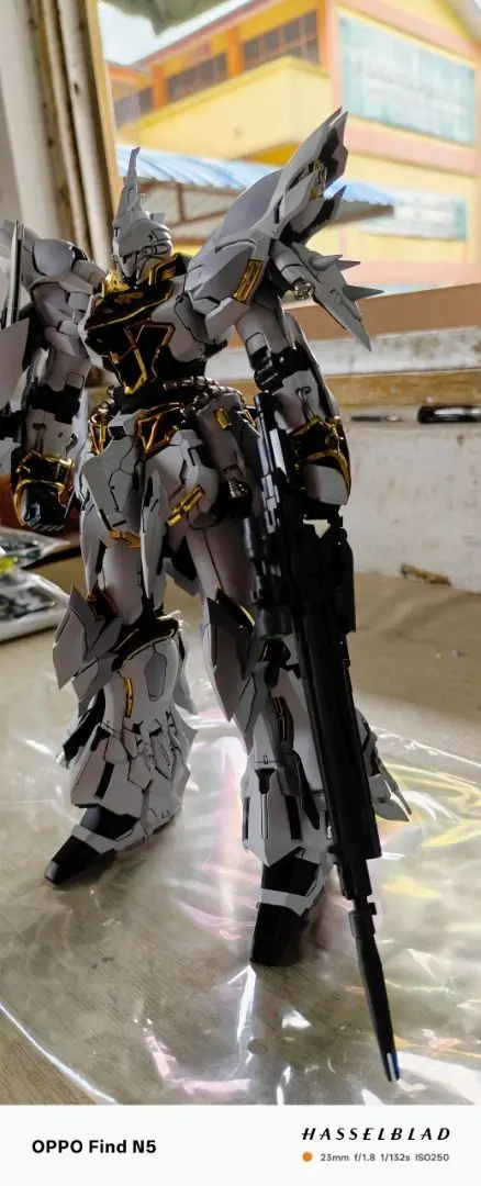 Comet Technology MG 1/100 Sinanju White Color Scheme / White Wolf