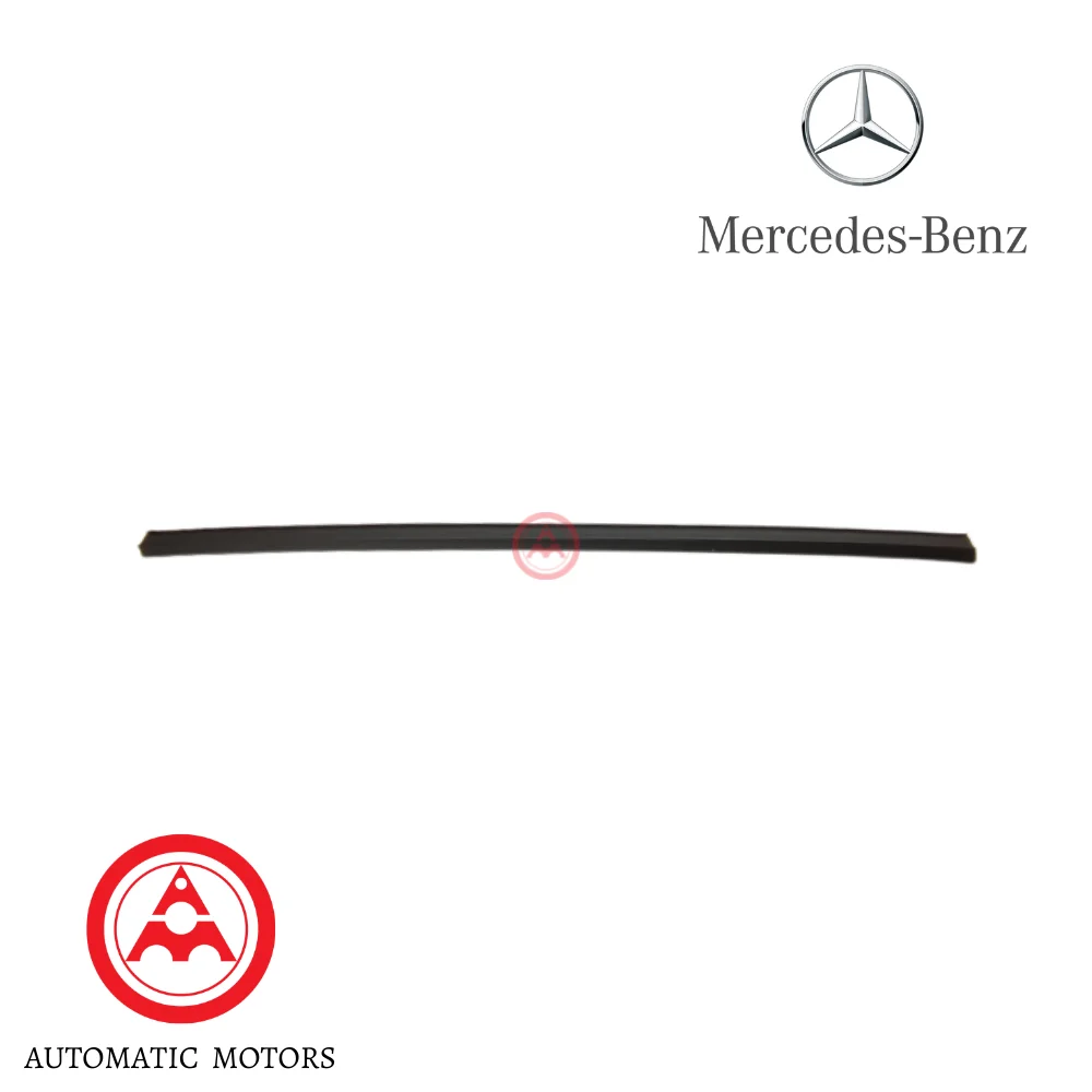 Original Mercedes Benz Door Glass Outer Seal Left / Right W115 FC W116 1167250065