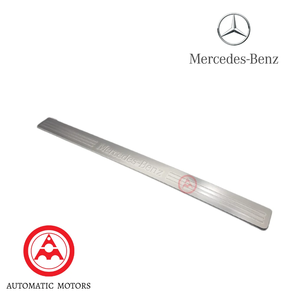 Original Mercedes Benz Front Step Panel Left / Right W204 2046800135