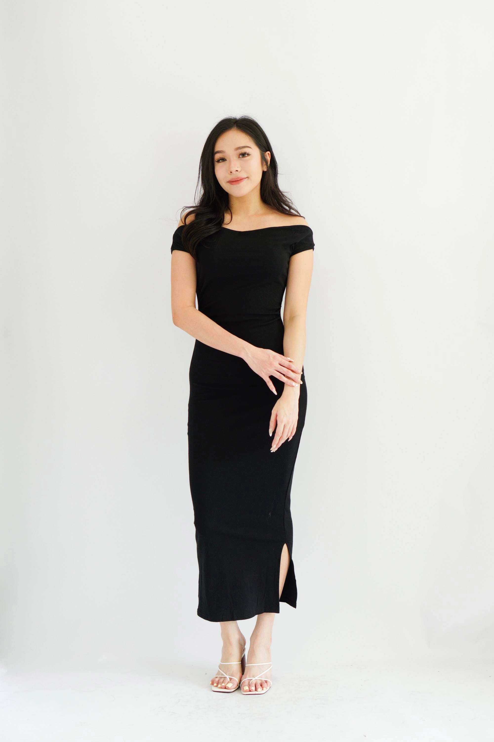 alt graduation dress Alt Gothic Gown Costume Gothic Graduation Dress Inspiration For 2025