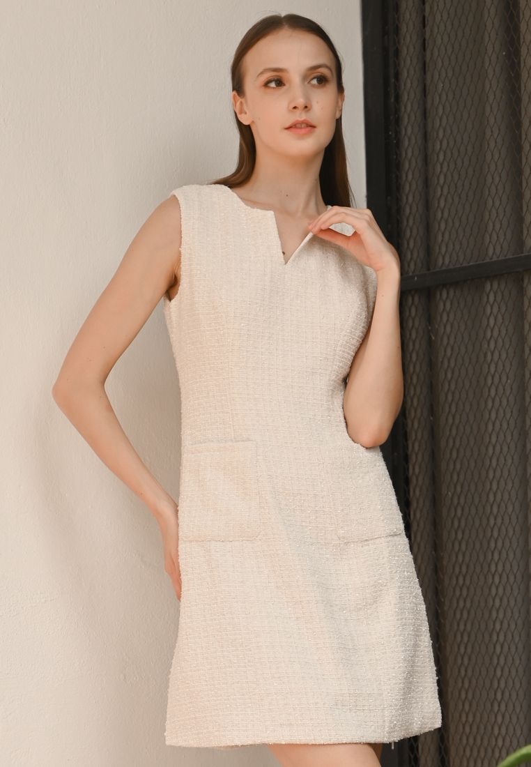 BebeBeige Chanel-Style Mini Dress White - BGDR78 | BebeButterfly | BebeBeige | Plain B. | Beryberries | Esm | Label B. BebeBeige Chanel-Style Mini Dress White - BGDR78 | BebeButterfly | BebeBeige | Plain B. | Beryberries | Esm | Label B.