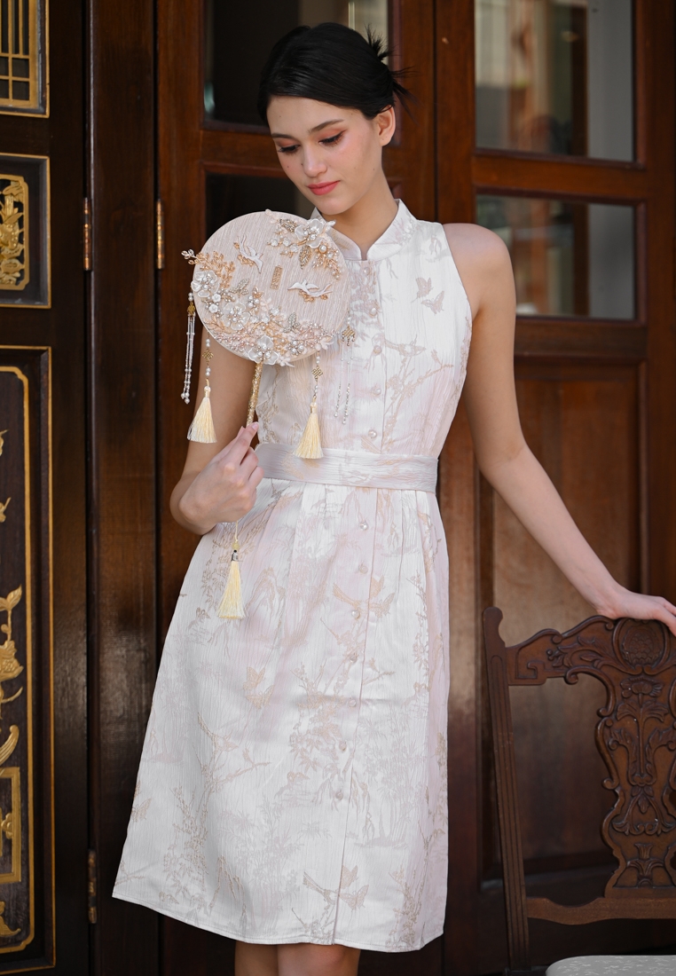 BebeBeige Halter CheongSam Dress Beige - BGSE9 | BebeButterfly | BebeBeige | Plain B. | Beryberries | Esm | Label B. BebeBeige Halter CheongSam Dress Beige - BGSE9 | BebeButterfly | BebeBeige | Plain B. | Beryberries | Esm | Label B.