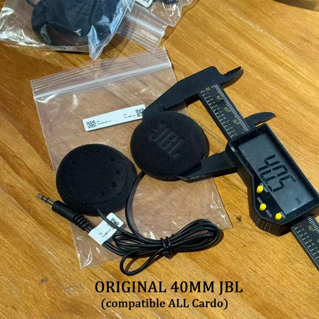 Cardo Packtalk BOLD Freecom Spirit NEO Edge HD JBL 45mm Second Cardo Packtalk BOLD Freecom Spirit NEO Edge HD JBL 45mm Second